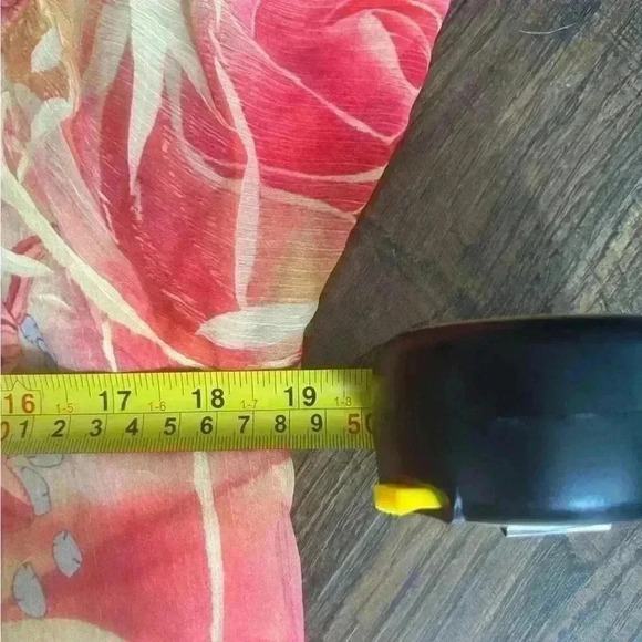 Live and Let Live Womens‎ Small Orange Animal Floral Short Sleeve Print Blouse - Picture 9 of 12